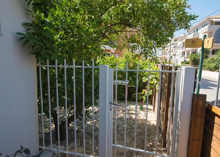 Casa Dina 2 * Лефкада